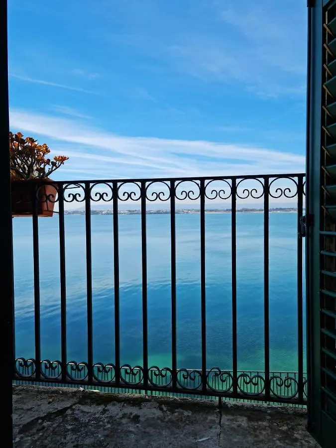 La finestra sul mare di Alfeo Appartamento Syracuse 0*,