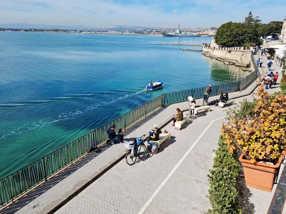 La finestra sul mare di Alfeo Appartamento Syracuse