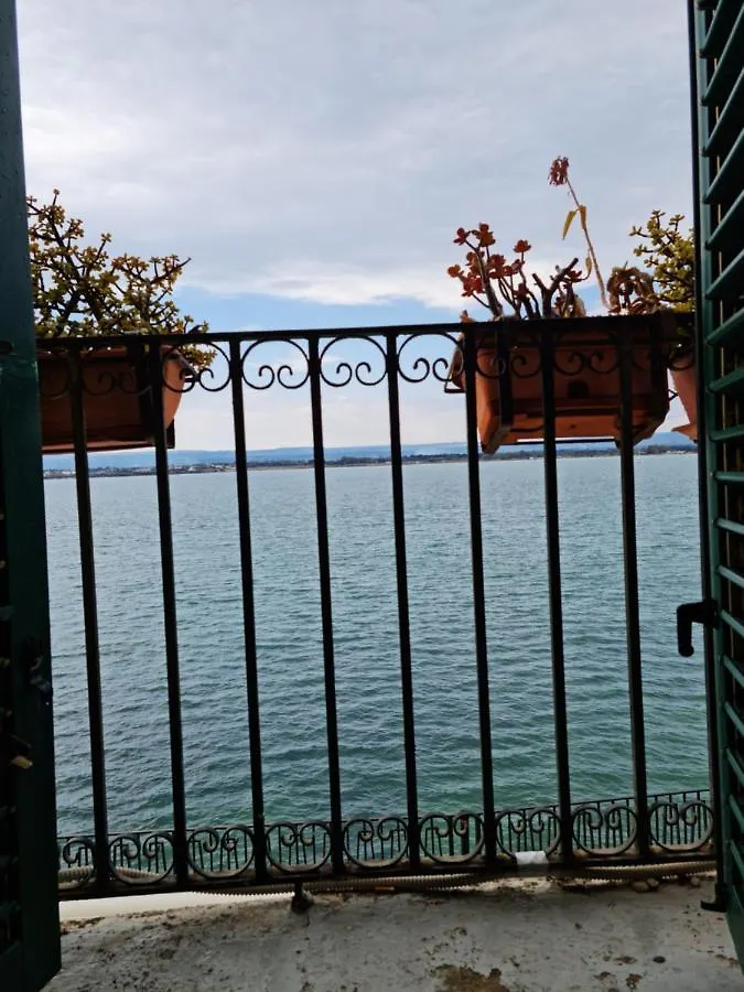 La finestra sul mare di Alfeo Appartamento Syracuse 0*,
